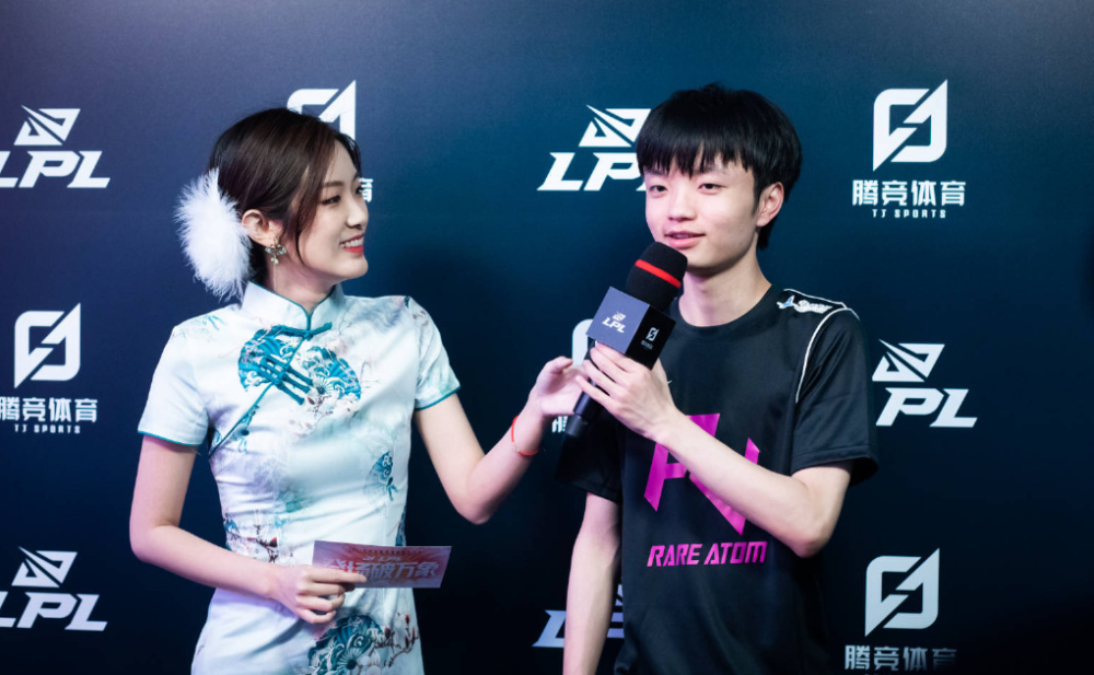 赛中屡屡建 赛中屡屡建