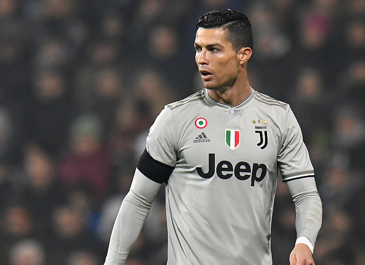 何往往是评 何往往是评