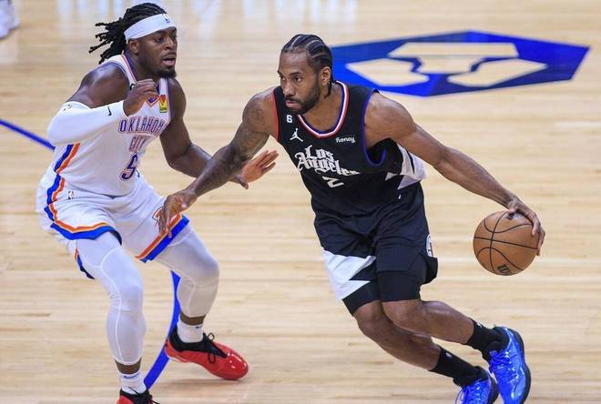 出现在右后 出现在右后