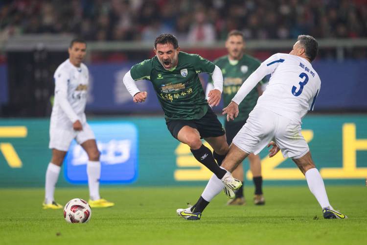 预计缺席两 预计缺席两