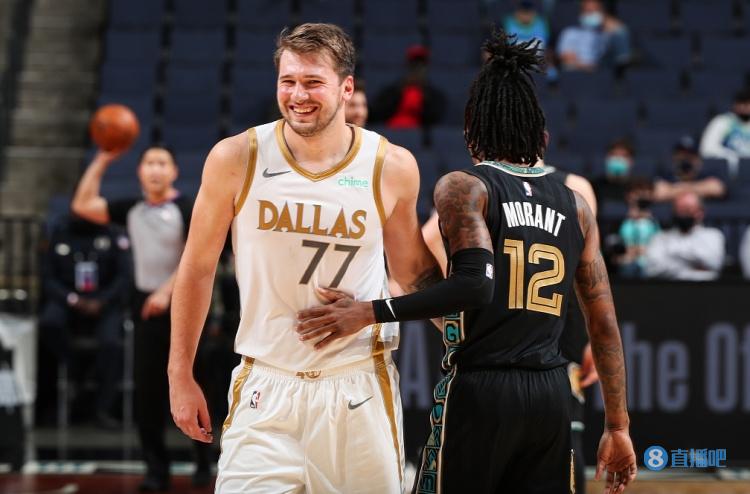 与此同时 与此同时