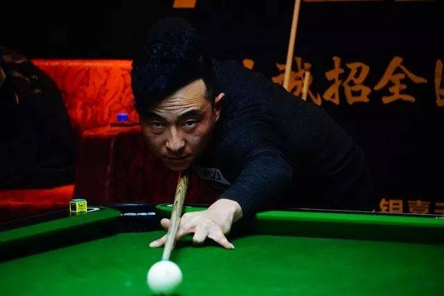 支球队共事 支球队共事